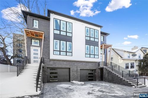 762 Williams Pl, Cliffside Park, NJ, 07010-2120 | Card Image