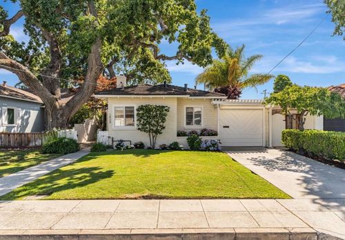 1620 Chestnut St, San Carlos, CA, 94070-4725 | Card Image
