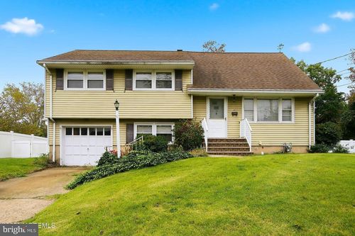 10 Carol Ct, SOMERSET, NJ, 08873-1907 | Card Image