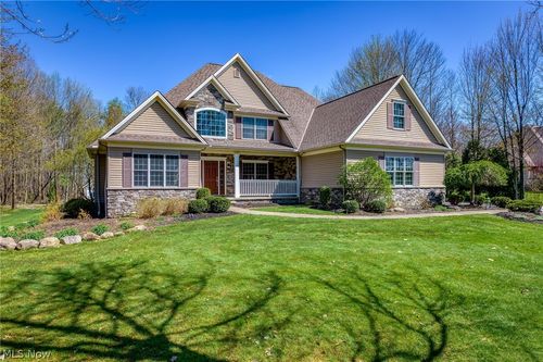 11810 Edinboro Ln, Chagrin Falls, OH, 44023-9350 | Card Image
