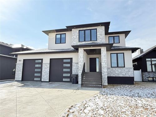 150 Delaet Dr, Weyburn, SK, S4H3B9 | Card Image