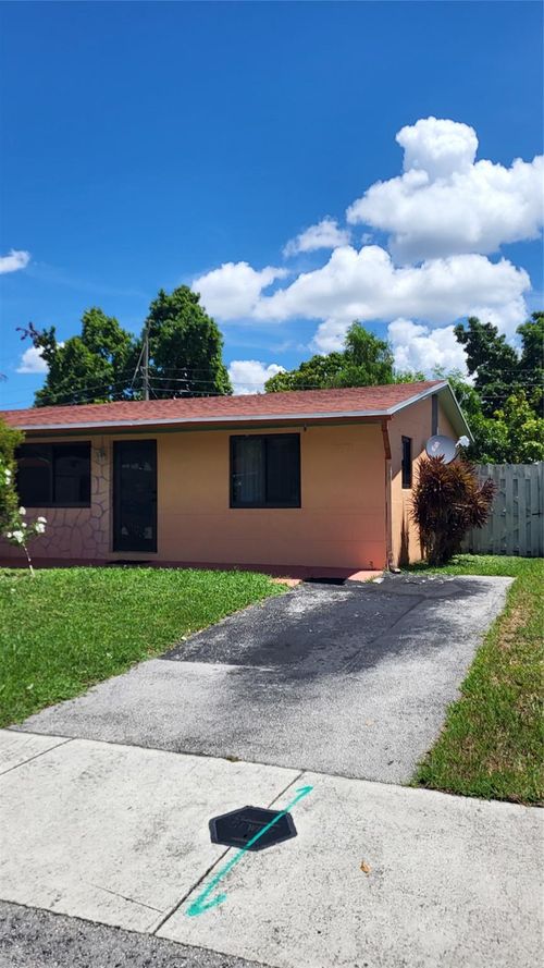 1936 Sw 67th Ave, North Lauderdale, FL, 33068-4858 | Card Image