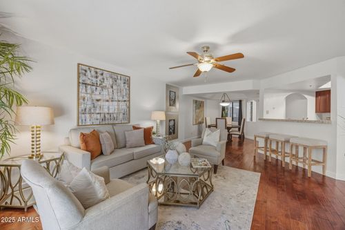 344-5104 N 32nd St, Phoenix, AZ, 85018-1473 | Card Image