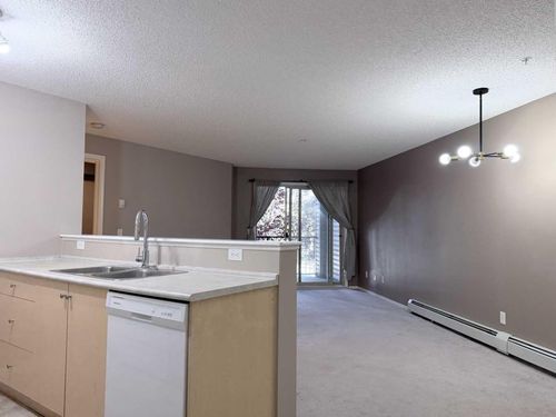 1220-8 Bridlecrest Drive Sw, Calgary, AB, T2Y0H6 | Card Image