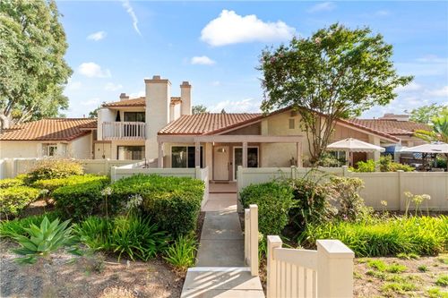 2095 Wetstone Ct, Thousand Oaks, CA, 91362-1547 | Card Image