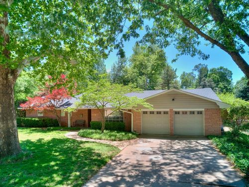2626 Chateau Dr, Norman, OK, 73069-5017 | Card Image