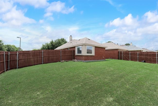 View of yard | Image 22