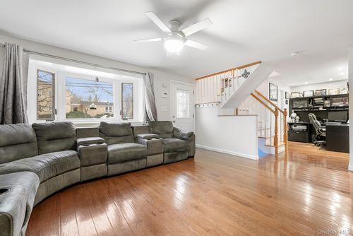 131 W Washington Ave, Pearl River, NY, 10965-2114 | Card Image