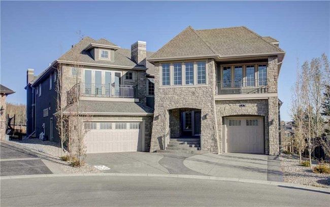 5 Elveden Point Sw, Home with 4 bedrooms, 5 bathrooms and 6 parking in Calgary AB | Image 1