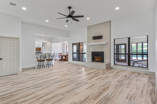 601 County Road 3525, Home with 3 bedrooms, 3 bathrooms and null parking in Paradise TX | Image 13