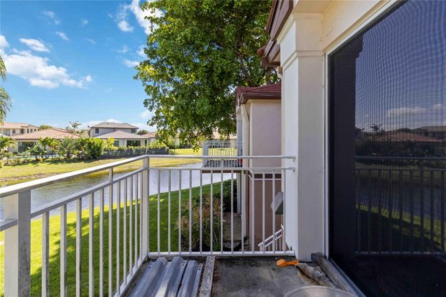 APT-203 - 1250 Sw 113 Th Ter, Condo with 2 bedrooms, 2 bathrooms and null parking in Pembroke Pines FL | Image 30