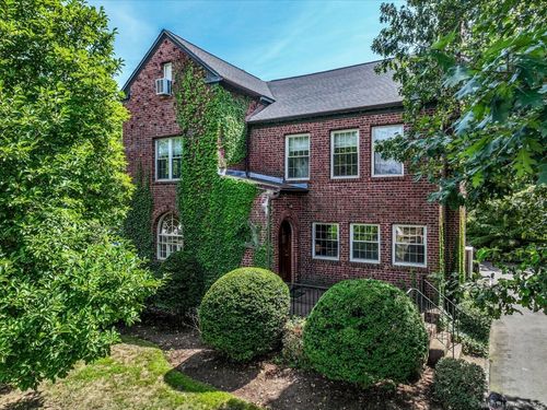 100 Fitch St, North Haven, CT, 06473-3701 | Card Image