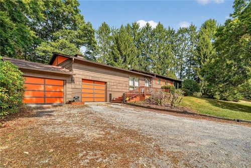 571 Harbor Edinburg Rd, Edinburg, PA, 16116-4009 | Card Image