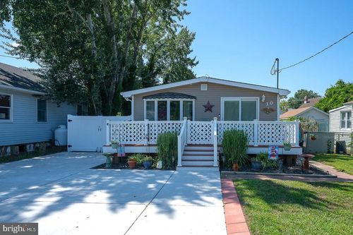 10 E Atlantic Ave, Villas, NJ, 08251-2601 | Card Image