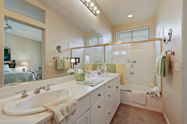 573 Fribourg Ln, House other with 3 bedrooms, 2 bathrooms and null parking in Manteca CA | Image 30