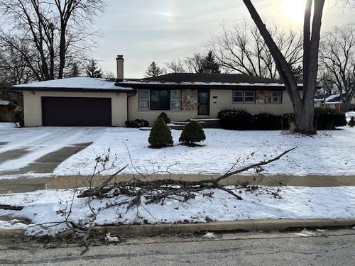 525 Bunning Dr, Downers Grove, IL, 60516-1432 | Card Image