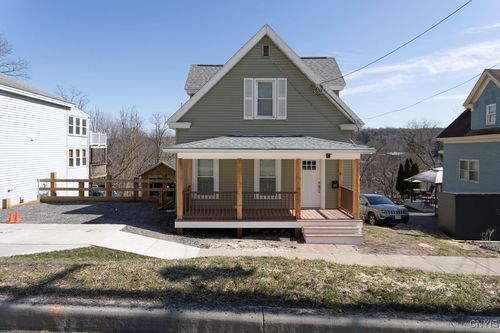 48 North St, Camillus, NY, 13031-1035 | Card Image