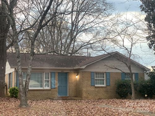 8201 Hemby Wood Dr, Indian Trail, NC, 28079-8661 | Card Image