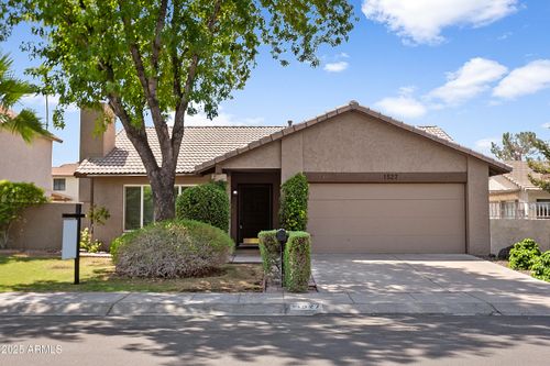 1527 E Westwind Way, Tempe, AZ, 85283-2145 | Card Image