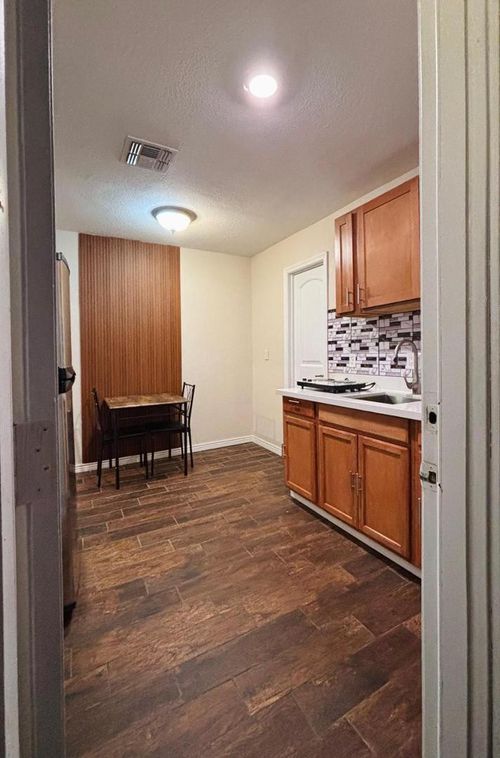 studio-4810 N 69th Drive, Phoenix, AZ, 85033 | Card Image