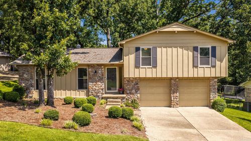 11618 W Stoney Point Ct, Little Rock, AR, 72211-1633 | Card Image