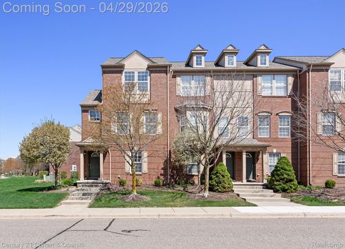 44782 Gwinnett Loop, Novi, MI, 48377-2560 | Card Image