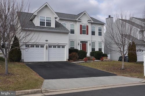 17667 Cleveland Park Dr, ROUND HILL, VA, 20141-2635 | Card Image