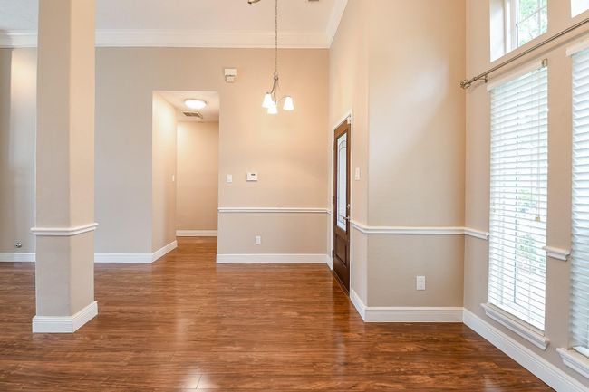 21818 Windsor Castle Dr, House other with 3 bedrooms, 2 bathrooms and 2 parking in Spring TX | Image 4