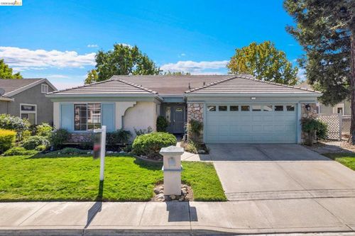 1751 Crispin Dr, Brentwood, CA, 94513-2660 | Card Image