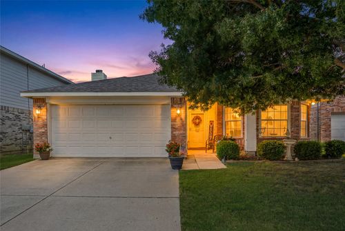 9437 Pastime Ct, Fort Worth, TX, 76244-8680 | Card Image
