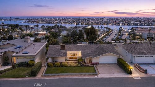801 Kings Rd, Newport Beach, CA, 92663-5715 | Card Image