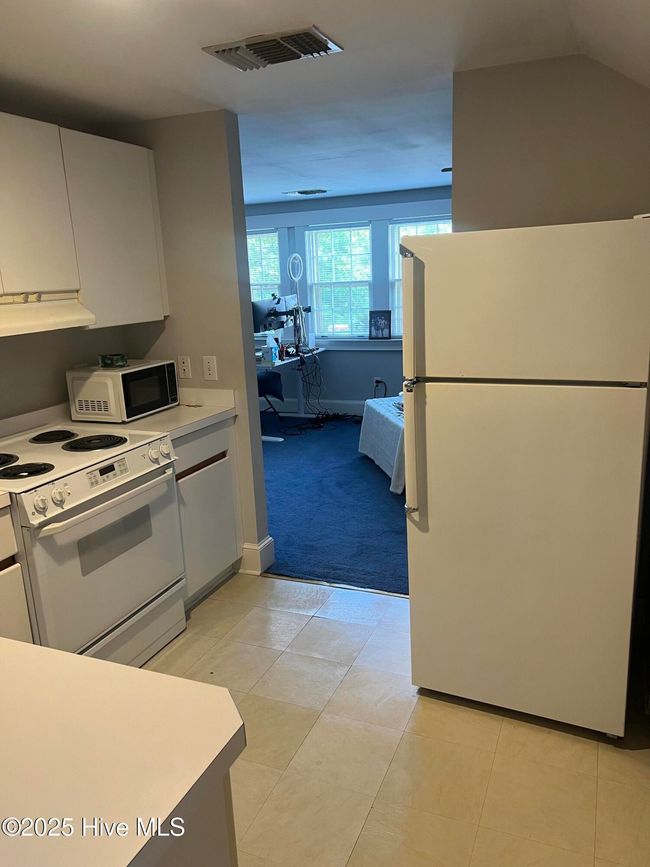 F - 206 N Poplar St, Condo with 1 bedrooms, 1 bathrooms and null parking in Aberdeen NC | Image 8
