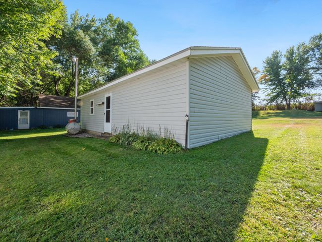 Garage | Image 29