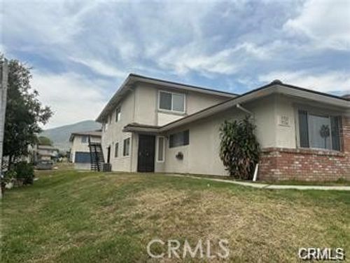 3532 Rainbow Ln, Highland, CA, 92346-2543 | Card Image