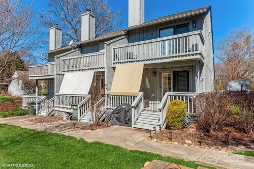 100 Willow Run Dr, Gastonia, NC, 28056-9245 | Card Image