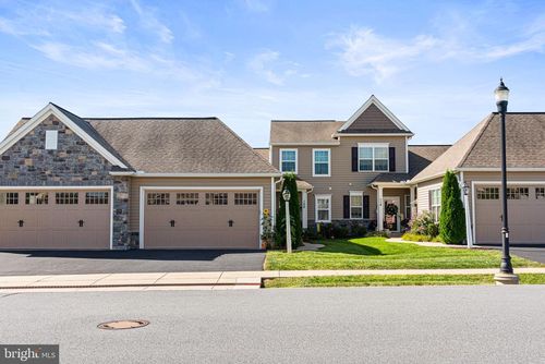 106 S Village Cir, PALMYRA, PA, 17078-8777 | Card Image