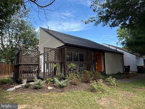 47 Marlborough Ct, NEW CASTLE, DE, 19720-6758 | Card Image