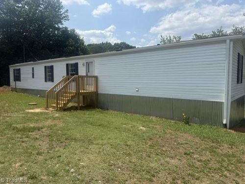 118 Shannon Dr, Reidsville, NC, 27320-9541 | Card Image