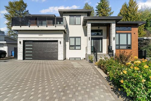 32597 Willingdon Cres, Abbotsford, BC, V2T1S1 | Card Image