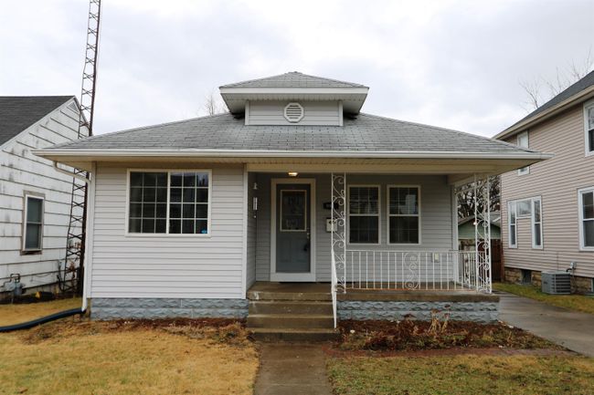 909 E Fairview, House other with 3 bedrooms, 1 bathrooms and null parking in South Bend IN | Image 1