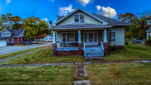 300 N Axtel Ave, Milford, IL, 60953-1006 | Card Image