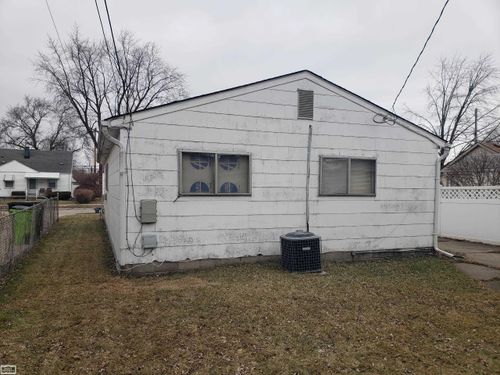 17468 Ivanhoe Street, Roseville, MI, 48066 | Card Image