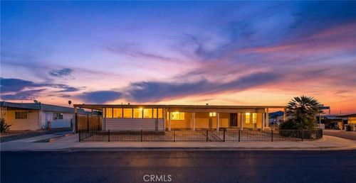 1670 Santa Susana Dr, Hemet, CA, 92543-6854 | Card Image