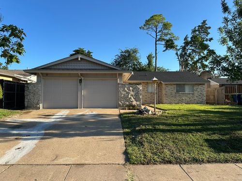 4401 Justice Ln, Garland, TX, 75042-4665 | Card Image
