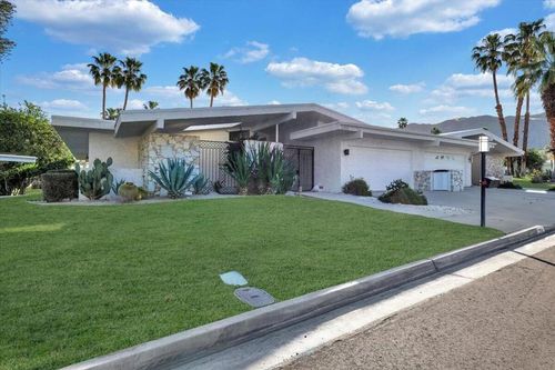 2202 S Madrona Dr, Palm Springs, CA, 92264-9513 | Card Image