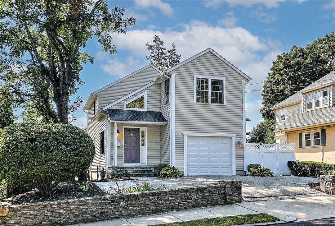 Rochambeau Ave, Providence, RI 02906