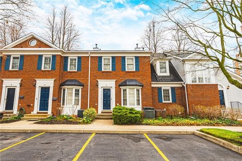 11-1275 Maple Crossing Boulevard, Burlington, ON, L7S2E8 | Card Image