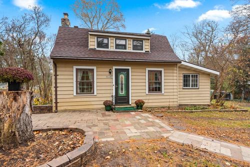 N9198 Pine Street, East Troy, WI, 53120 | Card Image