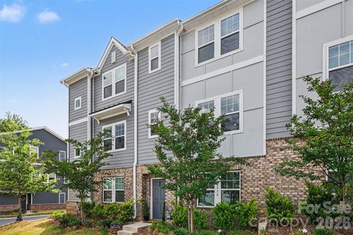 2614 Greenmarket Dr, Charlotte, NC, 28217-3277 | Card Image