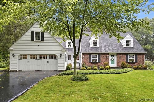 146 Elmhurst Dr, Orchard Park, NY, 14127-2917 | Card Image